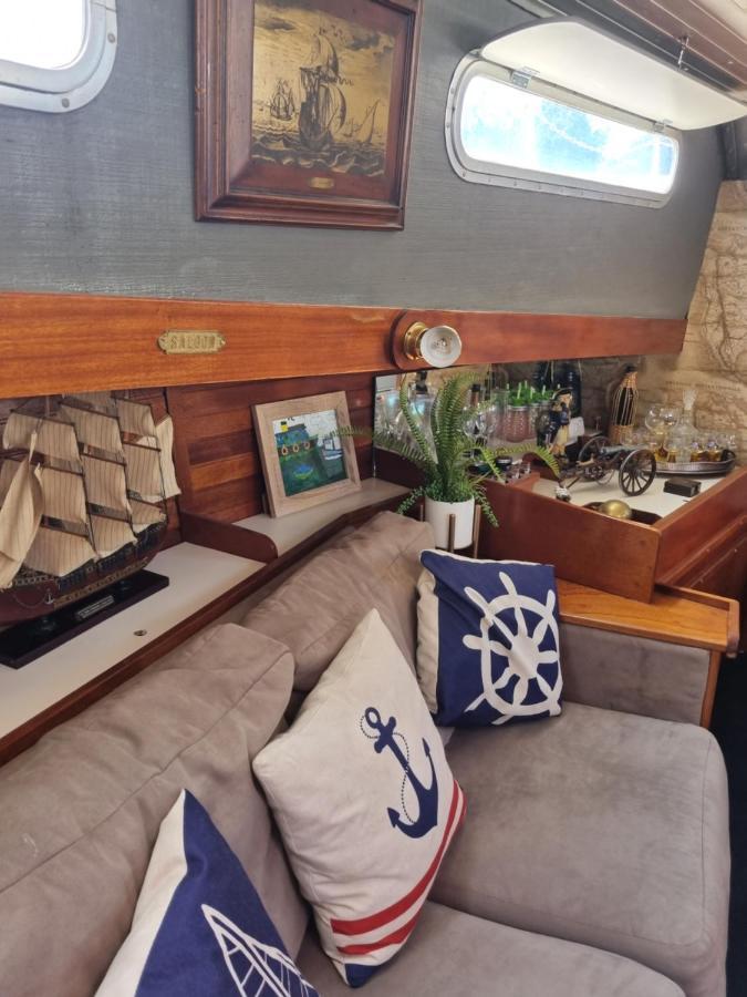 Traditional Boat Hotel Thorpe  Ngoại thất bức ảnh
