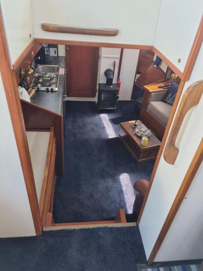 Traditional Boat Hotel Thorpe  Ngoại thất bức ảnh