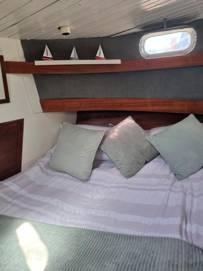 Traditional Boat Hotel Thorpe  Ngoại thất bức ảnh